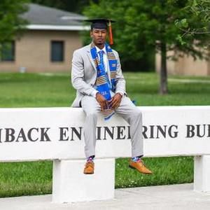 Meet your Posher, Julian-milan